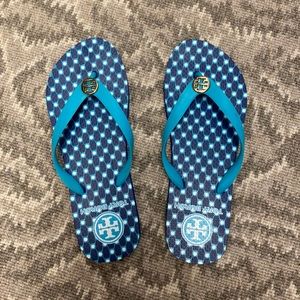 Tory Burch flip flops Size 8.5 like new